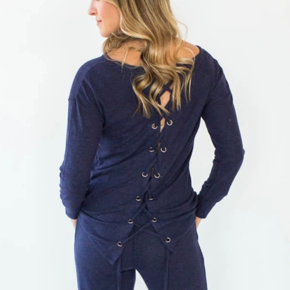 Mina Lisa “Can’t”Navy Lace-Up Back PJ Top SZ- M NWT